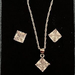 Cubic zirconia earring and necklace in silver